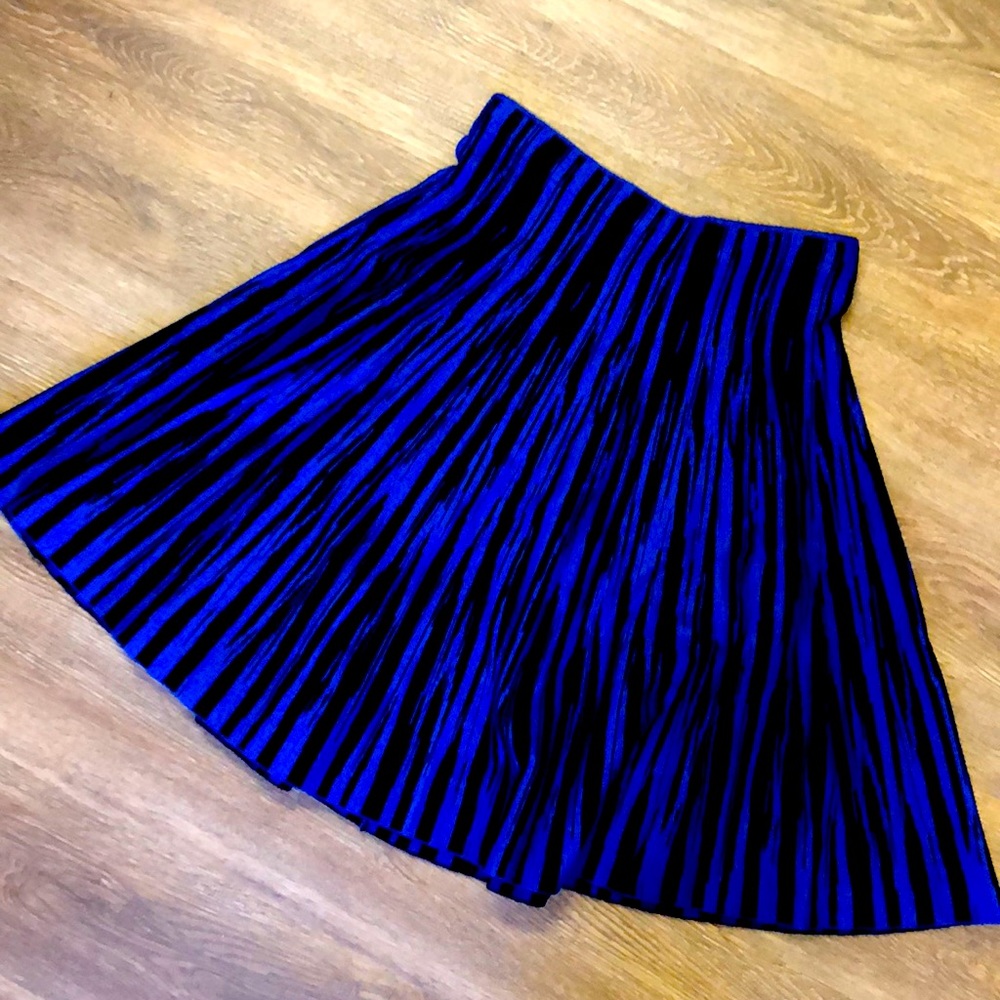 Carmen Marc valvo skirt -xs